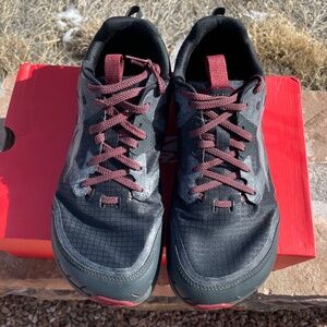 NWOT Altra Lone Peak 6 (Men’s Size 11)